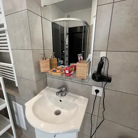 Stanislawa 5 Apartment *